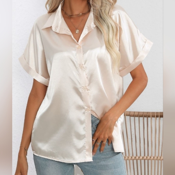 Classic Collared Neck Short Sleeve Shirt - Picture 4 of 6